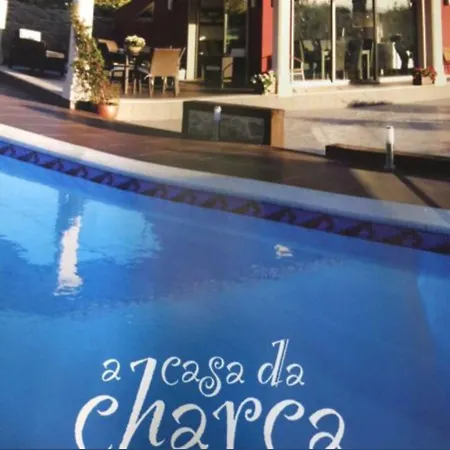 Vila A Casa Da Charca